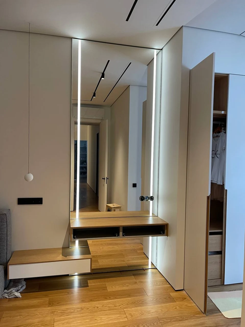 Изготовление зеркал любых размеров по индивидуальному проекту